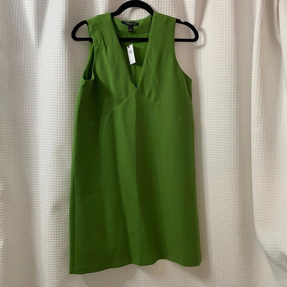 NWT BR Factory V-Neck Mini Shift Dress - Picture 2 of 6